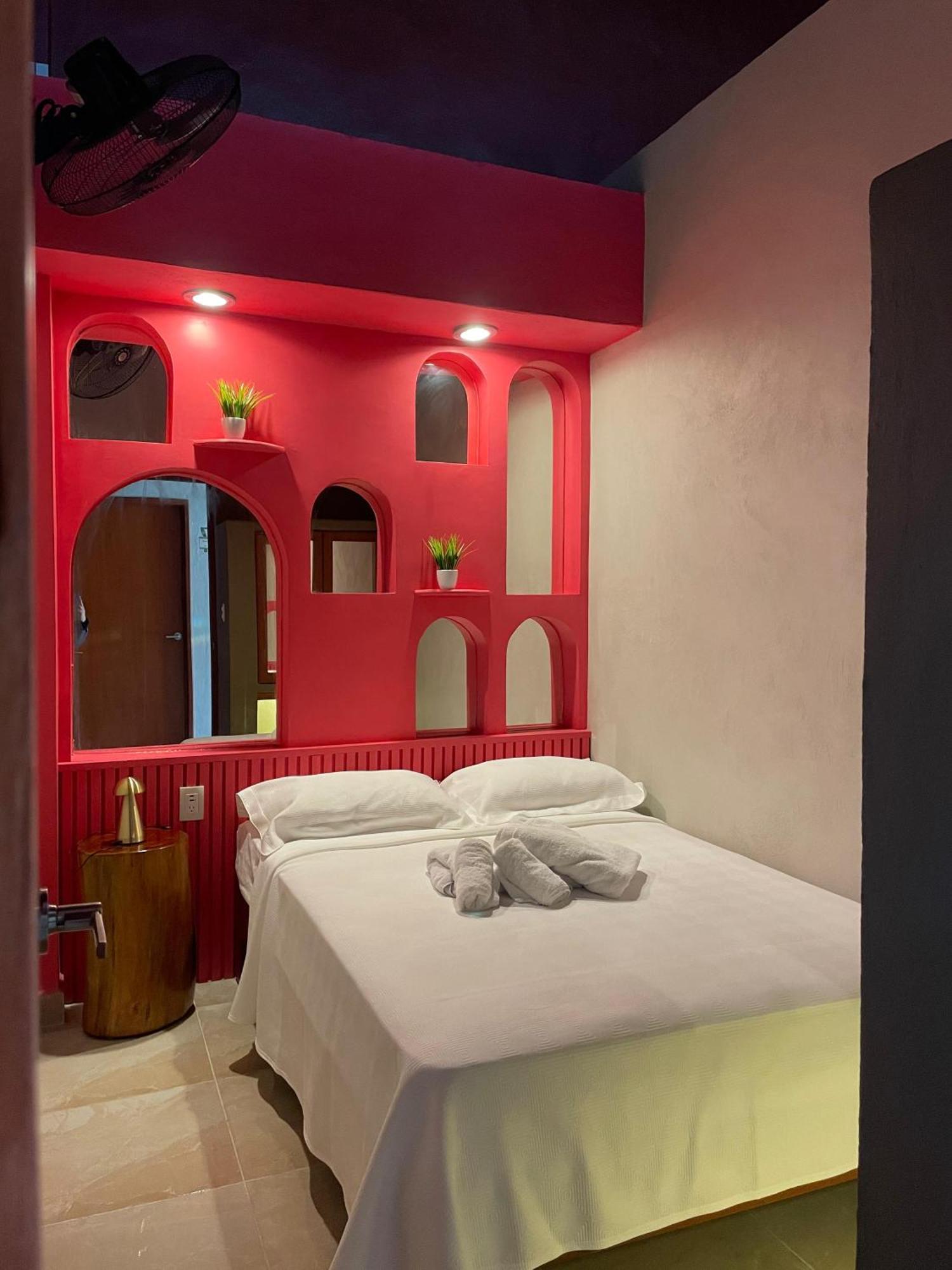 Hostal Poquito A Poquito Valladolid  Dış mekan fotoğraf