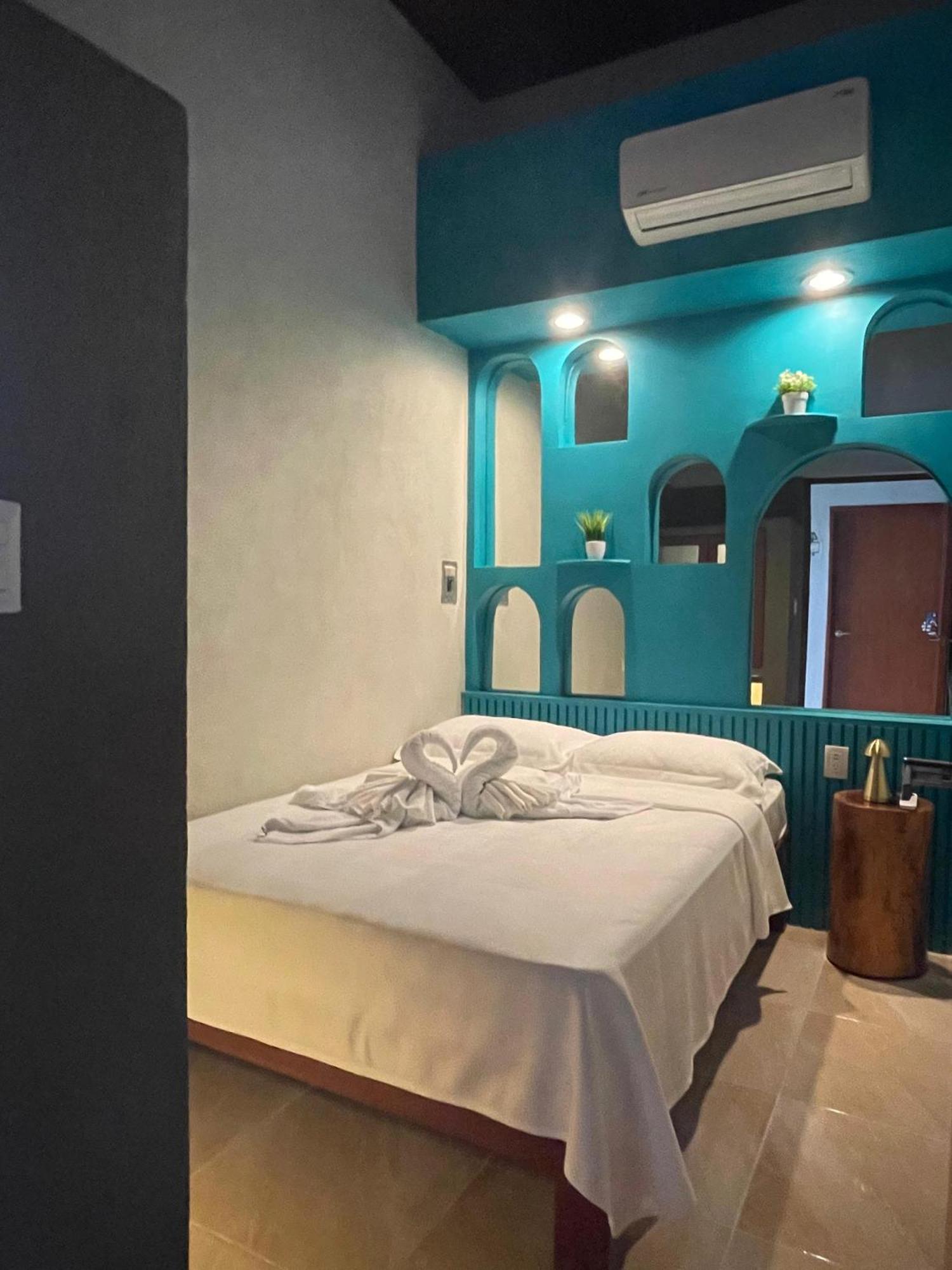 Hostal Poquito A Poquito Valladolid  Dış mekan fotoğraf
