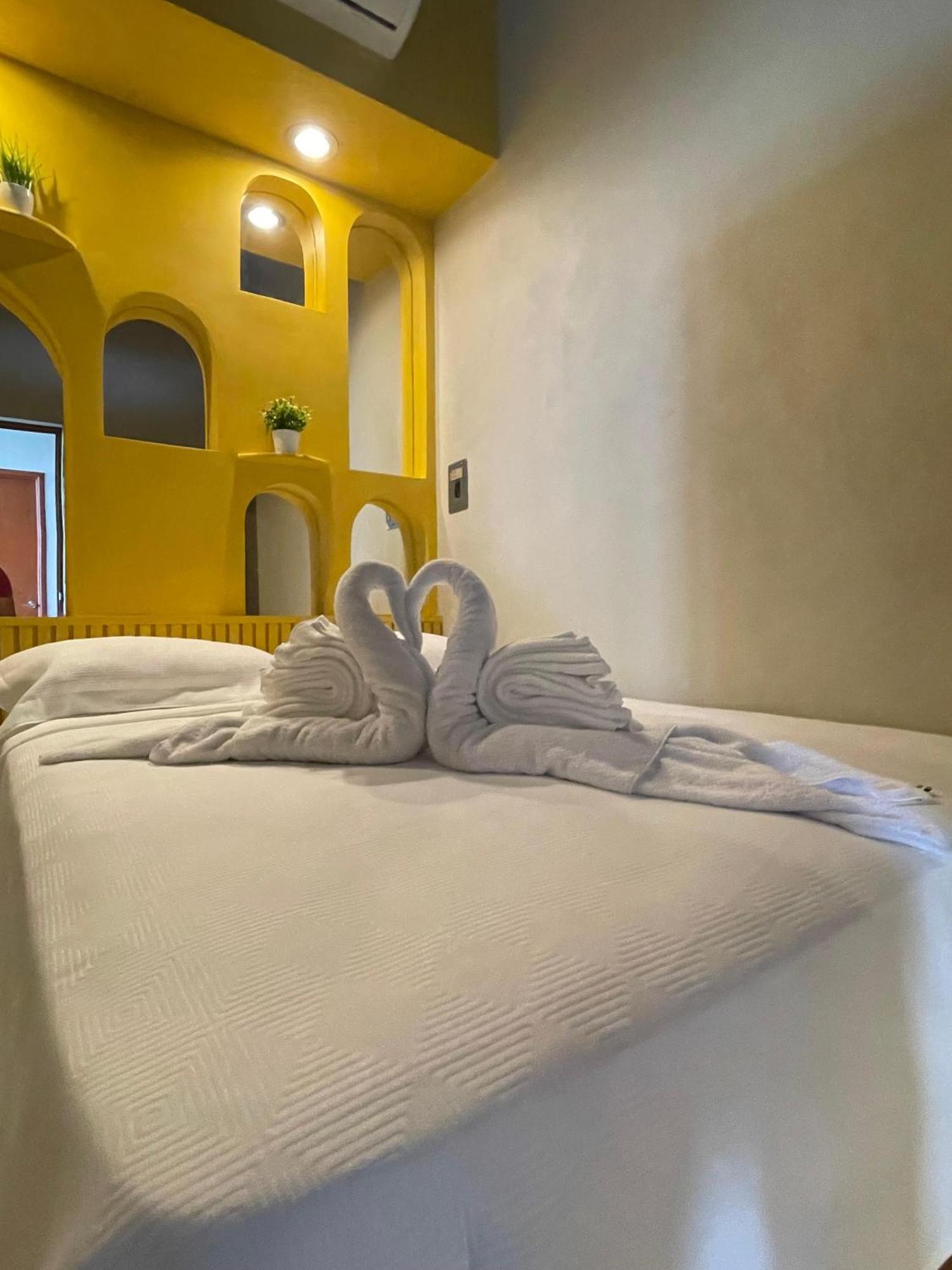 Hostal Poquito A Poquito Valladolid  Dış mekan fotoğraf
